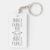 inhale Exhale yoga cat キーホルダー (裏面)