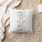 inhale Exhale yoga cat クッション (ブランケット)