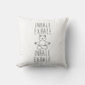 inhale Exhale yoga cat クッション (正面)