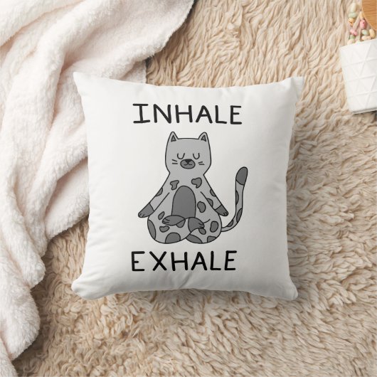 Inhale Exhale Yoga Cat クッション (ブランケット)