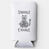 Inhale Exhale Yoga Cat スリム缶クーラー (正面)