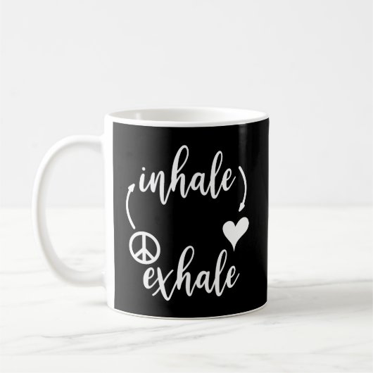 Inhale Love Exhale Peace Shirt Inhale Exhale Tshir コーヒーマグカップ (左)