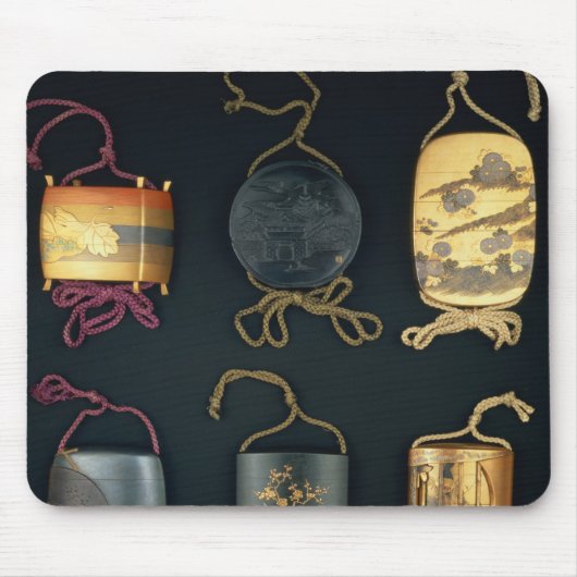 Inroの例、19世紀 マウスパッド (正面)