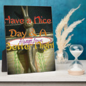 inspirationalな名言が刻まれたブロンズのウサギの彫刻 フォトプラーク (側面)