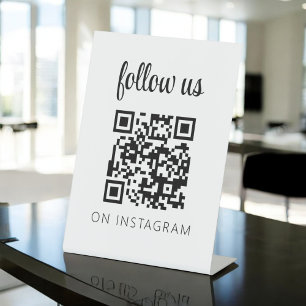 Instagramのピンクミニマル後を追リストQRコード 台座サイン