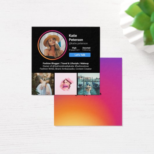 Instagramの写真ブラックトレンディーソーシャルメディアのプロファイル (デスク)