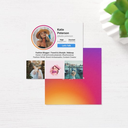 Instagramの写真ホワイトトレンディーソーシャルメディアのプロファイル (デスク)