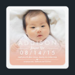 Instagramスクエアベビーガール誕生のお知らせ 案内状<br><div class="desc">可愛い正方形の写真の赤ちゃん女の子の誕生の発表桃のオーバーレイとカスタマイズ可能な文字。</div>