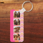 Instagramフォトコラージホットピンクオレンジシェブロン キーホルダー (裏面)