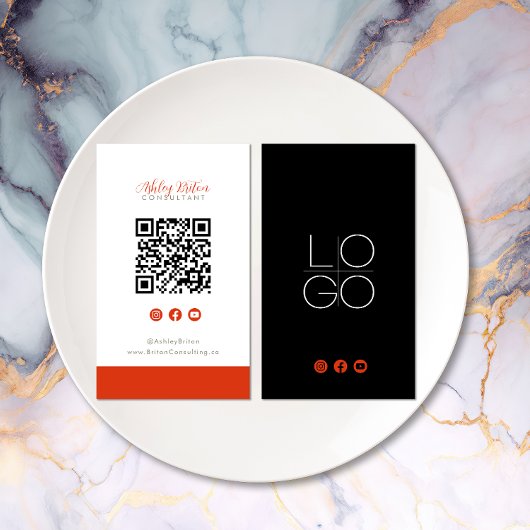 Instagram Facebook YouTubeソーシャルメディアQRコード 名刺