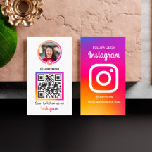 Instagram Influencer Vlogger写真とQRコード