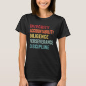 Integrity Accountability Diligence Perseverance Co Tシャツ (正面)