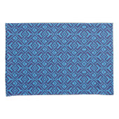 Interlocking Diamonds: Dark Blue Geometric Pattern 枕カバー (正面右)