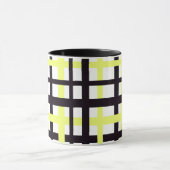 Interlocking Stripes Black White Yellow マグカップ (中央)