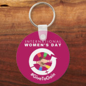 International Women’s Day 2026 ギブ・トゥ・ゲイン キーホルダー (正面)
