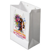 International Women's Day ミディアムペーパーバッグ (正面アングル)