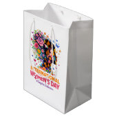 International Women's Day ミディアムペーパーバッグ (裏面アングル)