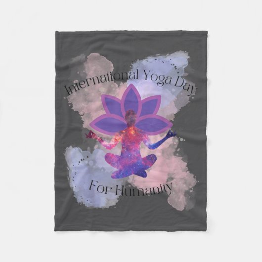 International Yoga Day For Humanity  フリースブランケット (正面)