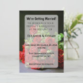 Intimate Close-Up Red Rose Hand-Held Engagement 招待状 (スタンド正面)