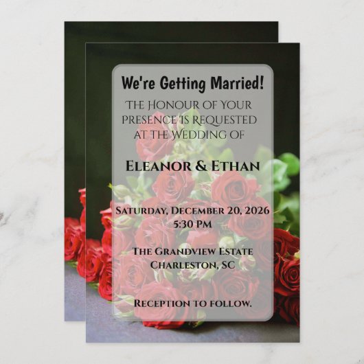 Intimate Close-Up Red Rose Hand-Held Engagement 招待状 (正面/裏面)