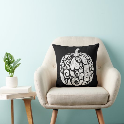 Intricate Black and White Pumpkin Art – Halloween  クッション (椅子)