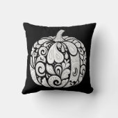 Intricate Black and White Pumpkin Art – Halloween  クッション (裏面)