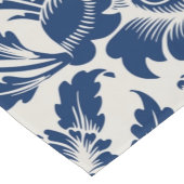 Intricate blue floral pattern on light background ショートテーブルランナー (コーナー)