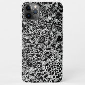 Intricate Botanical Design Phone Case iPhoneケース (裏面)