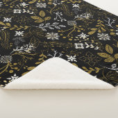 Intricate floral pattern with gold and white  シェルパブランケット (3/4)