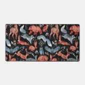  Intricate woodland animals pattern デスクマット (正面)