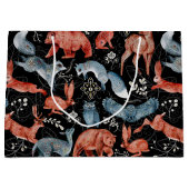  Intricate woodland animals pattern ラージペーパーバッグ (正面)
