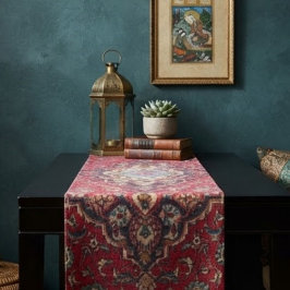 Intricately Woven Persian Rug Red Floral ショートテーブルランナー