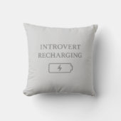 Introvert Recharging | ソーシャルバッテリー充電中 クッション (正面)