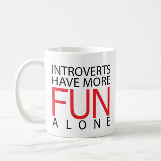 introvertsより多くの楽しい時を過します コーヒーマグカップ