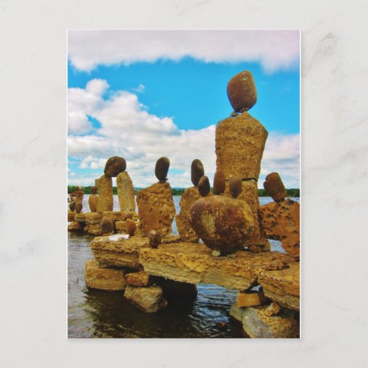 Inukshukの石造りの川の彫刻 ポストカード (正面)