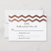 InvitationRSVPを結婚するBilingualのばら色の金ゴールドシェブロン 出欠カード (正面)