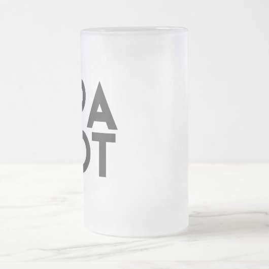 IPAのロット。 私は、ビール恋人の霜の降りたなマグたくさん小便をします フロストグラスビールジョッキ (中央)