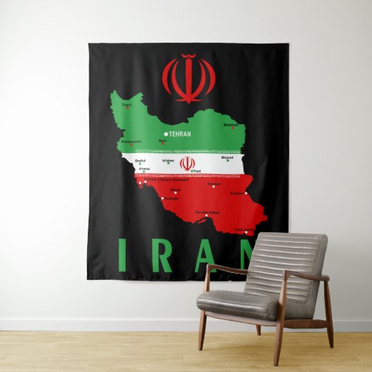 Iran Map with Flag and Emblem タペストリー (インサイチュ)