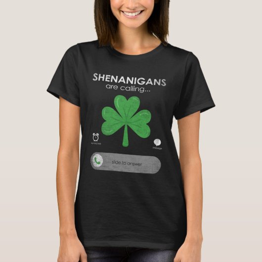 Ireland C Shenanigans Are Calling St Patricks Day Tシャツ (正面)