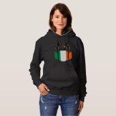 Ireland Flag Black and Tan Coonhound Dog In Pocket パーカ (正面フル)