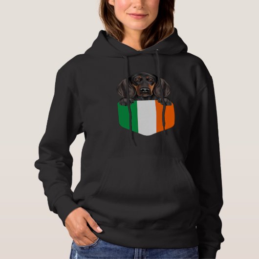 Ireland Flag Black and Tan Coonhound Dog In Pocket パーカ (正面)