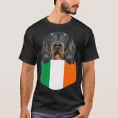 Ireland Flag Gordon Setter Dog In Pocket Tシャツ (正面)