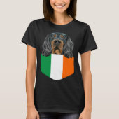 Ireland Flag Gordon Setter Dog In Pocket Tシャツ (正面)