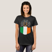 Ireland Flag Gordon Setter Dog In Pocket Tシャツ (正面フル)