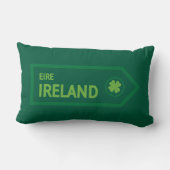 Ireland Road Sign ランバークッション (裏面)