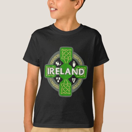 Ireland St Patrick Day Celtic Cross Green Tシャツ (正面)