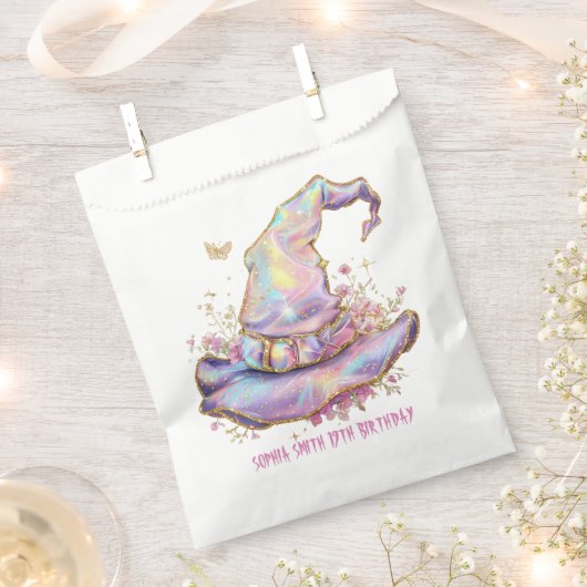 Iridescent Witch Hat Birthday  フェイバーバッグ (クリップ留めされた状態)