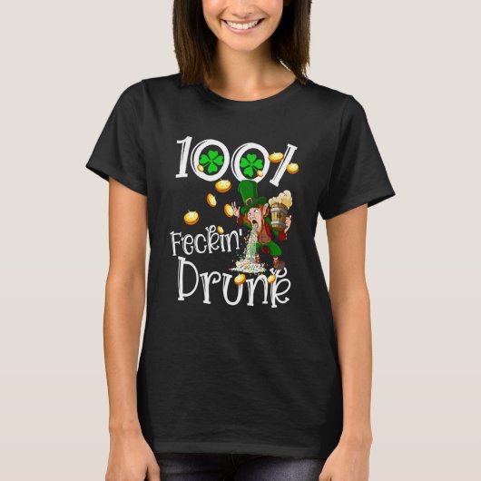 Irish 100 Feckin Drunk Leprechaun Puking Drink Pat Tシャツ (正面)