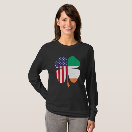 Irish American Clover Flag St. Patrick's Day Tシャツ (正面フル)