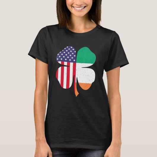 Irish American Clover Flag St. Patrick's Day Tシャツ (正面)